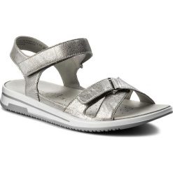 Sandały CAPRICE - 9-28610-20 Silver Metal 920. Szare klapki damskie Caprice, bez wzorów, ze skóry, bez obcasa. W wyprzedaży za 149,00 zł.