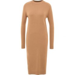 WEEKEND MaxMara ANSELMO Sukienka dzianinowa kamel. Brązowe sukienki dzianinowe marki WEEKEND MaxMara, l. Za 999,00 zł.