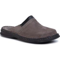 Klapki JOSEF SEIBEL - Max 10663 751 781 Asphalt. Szare klapki męskie Josef Seibel, ze skóry, bez zapięcia. Za 239,00 zł.