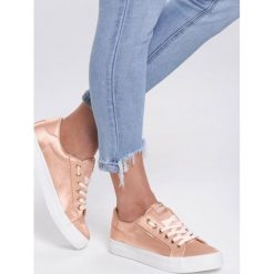 Pomarańczowe Tenisówki Everything I Said. Pomarańczowe półbuty damskie Renee, bez wzorów, bez obcasa, bez zapięcia. Za 59,99 zł.