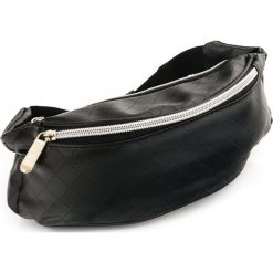 Saszetka uszyta z mocnej eko skóry. trwała i niezwykle stylowa. Saszetki damskie Merg Selection, w paski, ze skóry ekologicznej, eleganckie, bez dodatków. Za 17,90 zł.