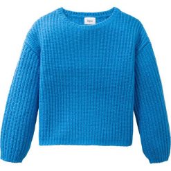 Sweter z dzianiny o splocie dużych oczek bonprix lodowy niebieski. Niebieskie swetry dziewczęce bonprix, bez wzorów, z dzianiny, bez kołnierzyka, bez rękawów, bez kaptura. Za 27,99 zł.