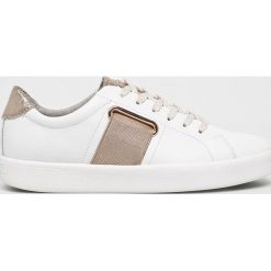 Marco Tozzi - Buty 2.2.23769.22. Białe buty sportowe damskie Marco Tozzi, bez wzorów, ze skóry, sportowe. W wyprzedaży za 139,90 zł.