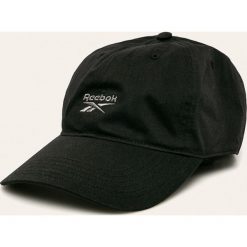 Reebok Classic - Czapka. Czarne czapki męskie Reebok Classic, bez wzorów, z bawełny. W wyprzedaży za 44,90 zł.