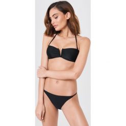 Stroje dwuczęściowe damskie: NA-KD Swimwear Dół bikini z cienkim paseczkiem – Black