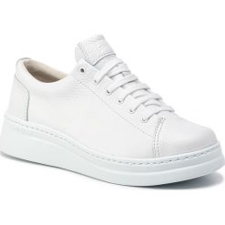 Sneakersy CAMPER - Runner Up K200508-007 White. Białe półbuty damskie Camper, ze skóry. W wyprzedaży za 319,00 zł.