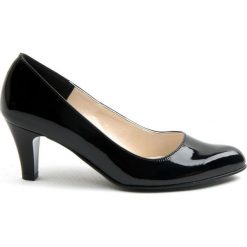 Szpilki damskie Łukbut. Szpilki Łukbut, bez wzorów, ze skóry ekologicznej, eleganckie, bez obcasa, na obcasie, bez zapięcia. Za 199,00 zł.