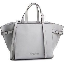 Torebka CALVIN KLEIN - Extendet Tote K60K605336 457. Szare torebki klasyczne damskie Calvin Klein, bez wzorów, ze skóry ekologicznej, klasyczne, na ramię, bez dodatków. Za 699,00 zł.