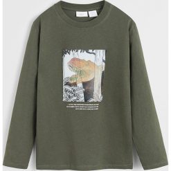 Mango Kids - Longsleeve Dinos 110-164 cm. Szare t-shirty chłopięce Mango Kids, z nadrukiem, z bawełny, bez rękawów. Za 59,90 zł.
