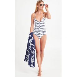 STRÓJ KĄPIELOWY JEDNOCZĘŚCIOWY EMPORIO ARMANI. Stroje kąpielowe damskie Emporio Armani Swimwear, s, bez wzorów, eleganckie. Za 549,00 zł.