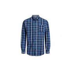 Koszule z długim rękawem Jack Jones CAMISA JCCOCENTRAL SHIRT LS ONE POCKET. Niebieskie koszule męskie Jack & Jones, m, bez wzorów, bez kołnierzyka, z długim rękawem. Za 198,29 zł.