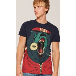 T-shirt z niedźwiedziem - Granatowy. Niebieskie t-shirty męskie House, l. Za 49,99 zł.