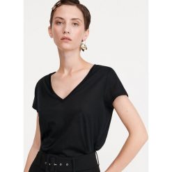 T-shirt z Tencelu - Czarny. Czarne t-shirty damskie Reserved, s, bez wzorów, bez kołnierzyka. Za 49,99 zł.