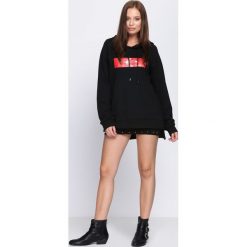 Czarna Bluza Crush Me Fine. Czarne bluzy sportowe damskie Born2be, l. Za 79,99 zł.