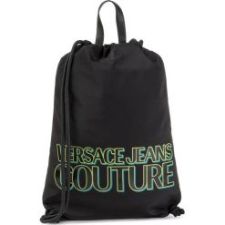 Plecak Versace Jeans Couture E1YUBB90. Czarne plecaki damskie Versace Jeans Couture, bez wzorów, z jeansu. W wyprzedaży za 299,00 zł.