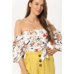 Biała Koszula Well-Favored. Białe bluzki damskie Born2be, xl, w kwiaty, bez kołnierzyka, bez rękawów. Za 69,99 zł.