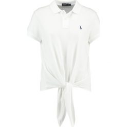 Polo Ralph Lauren Koszulka polo white. Białe bluzki damskie marki Polo Ralph Lauren, s, z bawełny, polo. W wyprzedaży za 351,20 zł.