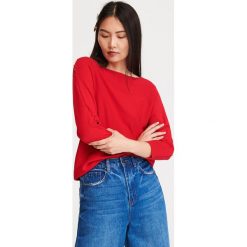 Sweter nietoperz - Czerwony. Czerwone swetry damskie Reserved, s, bez wzorów, bez rękawów, bez kaptura. W wyprzedaży za 39,99 zł.