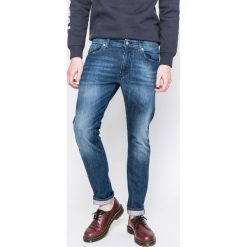 Diesel - Jeansy Thommer. Niebieskie jeansy męskie slim marki Diesel, z bawełny. W wyprzedaży za 399,90 zł.