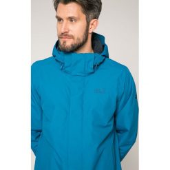 Jack Wolfskin - Kurtka Seven Peaks. Niebieskie płaszcze męskie marki Jack Wolfskin, m, bez wzorów, z poliesteru, krótkie, z kapturem. W wyprzedaży za 479,90 zł.