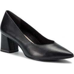 Półbuty TAMARIS - 1-22413-22 Black Leather 003. Czarne półbuty damskie Tamaris, bez wzorów, ze skóry, eleganckie, bez obcasa, na obcasie, bez zapięcia. W wyprzedaży za 179,00 zł.