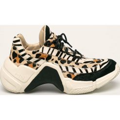 Skechers - Buty skórzane x Mark Nason. Czarne buty sportowe damskie Skechers, bez wzorów, ze skóry, sportowe. Za 389,90 zł.