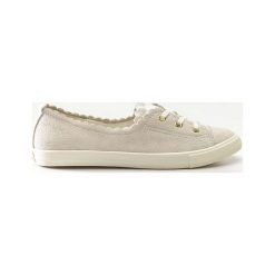 Kremowe Klasyczne Converse CHUCK TAYLOR ALL STAR BALLET SCALLOP 482. Białe trampki dziewczęce Molly.pl, na lato, bez wzorów, ze skóry, bez zapięcia. Za 299,00 zł.