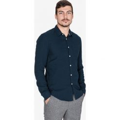 Tom Tailor Denim Koszula Niebieski. Niebieskie koszule męskie TOM TAILOR DENIM, xl, bez wzorów, z bawełny, bez kołnierzyka, z długim rękawem. Za 200,95 zł.