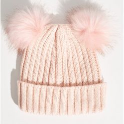 Czapka z pomponami - Różowy. Czerwone czapki zimowe damskie marki Sinsay. Za 24,99 zł.