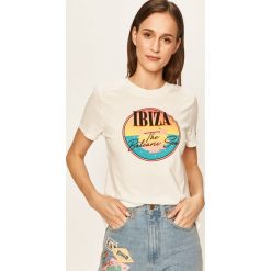 Wrangler - T-shirt. Białe bluzki damskie Wrangler, s, z nadrukiem, z bawełny, z okrągłym kołnierzem. W wyprzedaży za 79,90 zł.
