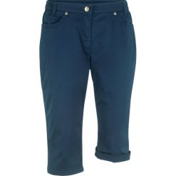 Bermudy ze stretchem i wygodnym paskiem bonprix ciemnoniebieski. Niebieskie szorty damskie bonprix. Za 74,99 zł.