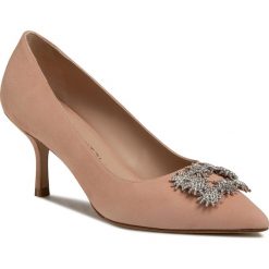 Szpilki STUART WEITZMAN - Kelsey 75 9L53270 Poudre Suede. Różowe półbuty damskie Stuart Weitzman, z aplikacjami, ze skóry, eleganckie, bez obcasa, na obcasie, bez zapięcia. W wyprzedaży za 1219,00 zł.