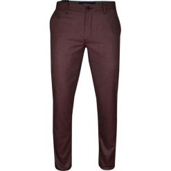 Bawełniane Bordowe Eleganckie Casualowe Spodnie Męskie -RIGON- Zwężane, Chinosy, Tłoczony Wzór SPRGNEGE26757bordo. Czerwone spodnie męskie Rigon, m, bez wzorów, z elastanu, eleganckie. Za 145,00 zł.