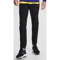 Spodnie slim jogger - Czarny. Czarne spodnie męskie Cropp, m, bez wzorów. Za 119,99 zł.