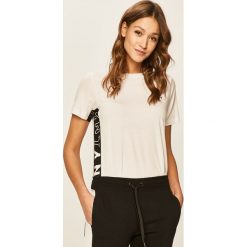 Dkny - T-shirt. Białe bluzki damskie DKNY, s, z nadrukiem, z elastanu, casualowe, z okrągłym kołnierzem, z krótkim rękawem. Za 199,90 zł.