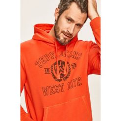Pepe Jeans - Bluza Garrett. Czerwone bluzy męskie Pepe Jeans, s, z nadrukiem, z bawełny, z kapturem, bez rękawów, z kapturem. W wyprzedaży za 179,90 zł.