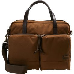 Filson DRYDEN BRIEFCASE Aktówka whiskey. Brązowe aktówki męskie Filson. Za 929,00 zł.