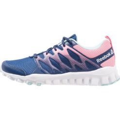 Reebok REALFLEX TRAIN 4.0 Obuwie treningowe washed blue/blue/pink. Niebieskie buty sportowe dziewczęce marki Reebok, z materiału. Za 179,00 zł.