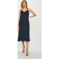 Tommy Hilfiger - Sukienka. Czarne sukienki damskie TOMMY HILFIGER, na co dzień, bez wzorów, z poliesteru, casualowe, bez kołnierzyka, bez rękawów, maxi, proste. W wyprzedaży za 499,90 zł.