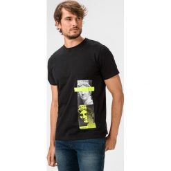 Antony Morato Koszulka Czarny. Czarne podkoszulki męskie Antony Morato, xl, z nadrukiem, z bawełny, bez kołnierzyka, z krótkim rękawem, krótkie. Za 154,95 zł.