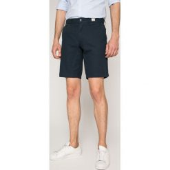Tommy Hilfiger - Szorty Brooklyn. Niebieskie szorty męskie marki TOMMY HILFIGER, z bawełny, casualowe. W wyprzedaży za 199,90 zł.