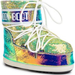 Śniegowce MOON BOOT - Mb Classic Low 50 Leather Holo 14089400001 Acqua Marina. Kozaki damskie Moon Boot, na zimę, ze skóry, marine, bez zapięcia. W wyprzedaży za 1199,00 zł.
