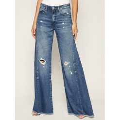 Jeansy Bootcut Guess Gigi W02A33 D3LI2. Niebieskie jeansy damskie Guess. Za 649,00 zł.