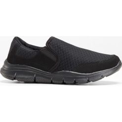 Buty wsuwane z pianką youfoam bonprix czarny. Czarne buty sportowe męskie bonprix, bez zapięcia. Za 99,99 zł.