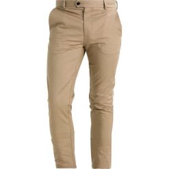 Chinosy męskie: Burton Menswear London Chinosy beige