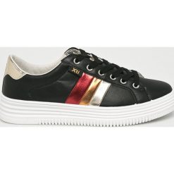 XTI - Buty. Czarne buty sportowe damskie Xti, bez wzorów, ze skóry, sportowe. W wyprzedaży za 99,90 zł.