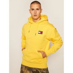 Bluza Tommy Jeans DM0DM06593. Szare bluzy męskie Tommy Jeans, xxl, bez wzorów, z jeansu, bez kołnierzyka, bez rękawów, bez kaptura. Za 429,00 zł.