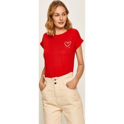 Answear - T-shirt. Czerwone bluzki damskie ANSWEAR, l, z nadrukiem, z bawełny, casualowe, z okrągłym kołnierzem. W wyprzedaży za 49,90 zł.
