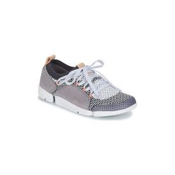 Buty Clarks TRI AMELIA. Szare trampki i tenisówki damskie Clarks, bez wzorów, bez zapięcia. Za 336,80 zł.