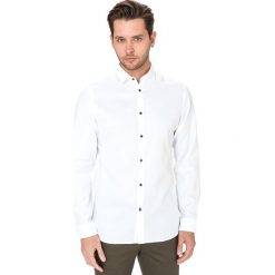Jack & Jones Smith Koszula Biały. Białe koszule męskie Jack & Jones, xxl, bez wzorów, z bawełny, bez kołnierzyka, z długim rękawem. Za 219,95 zł.